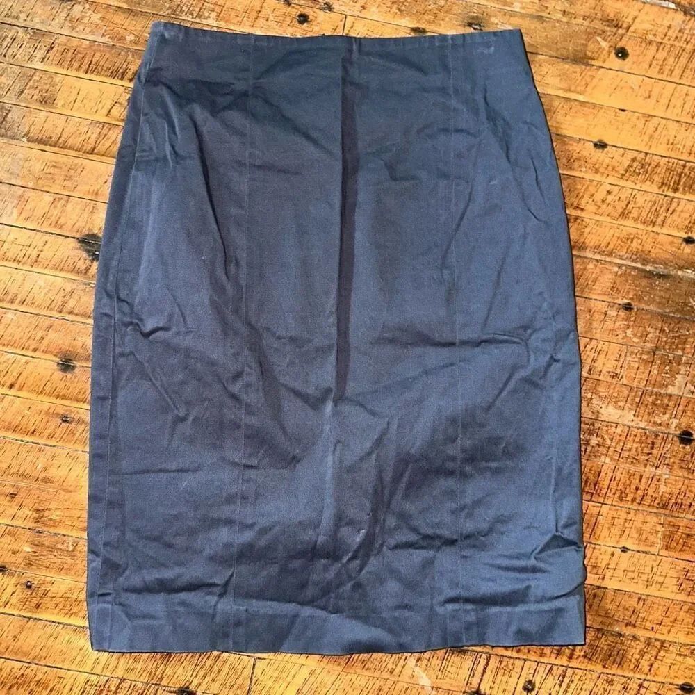 Ann Taylor Loft business casual size 4 classic pencil skirt